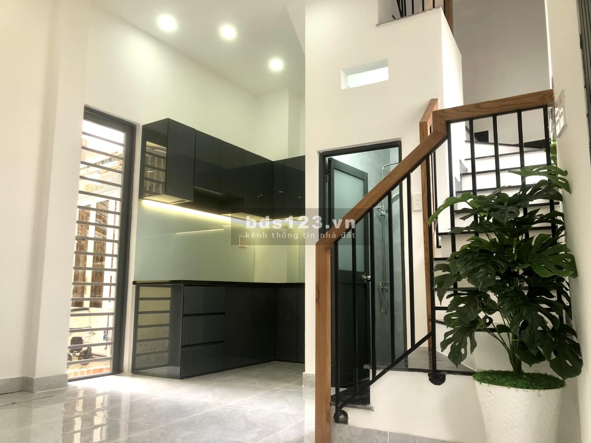 Bán nhà HXH 2 mặt, ngang khủng 6m, nhà mới hơn chữ mới, 3PN 3WC, phường 8, quận 8, chỉ 5.x tỷ.