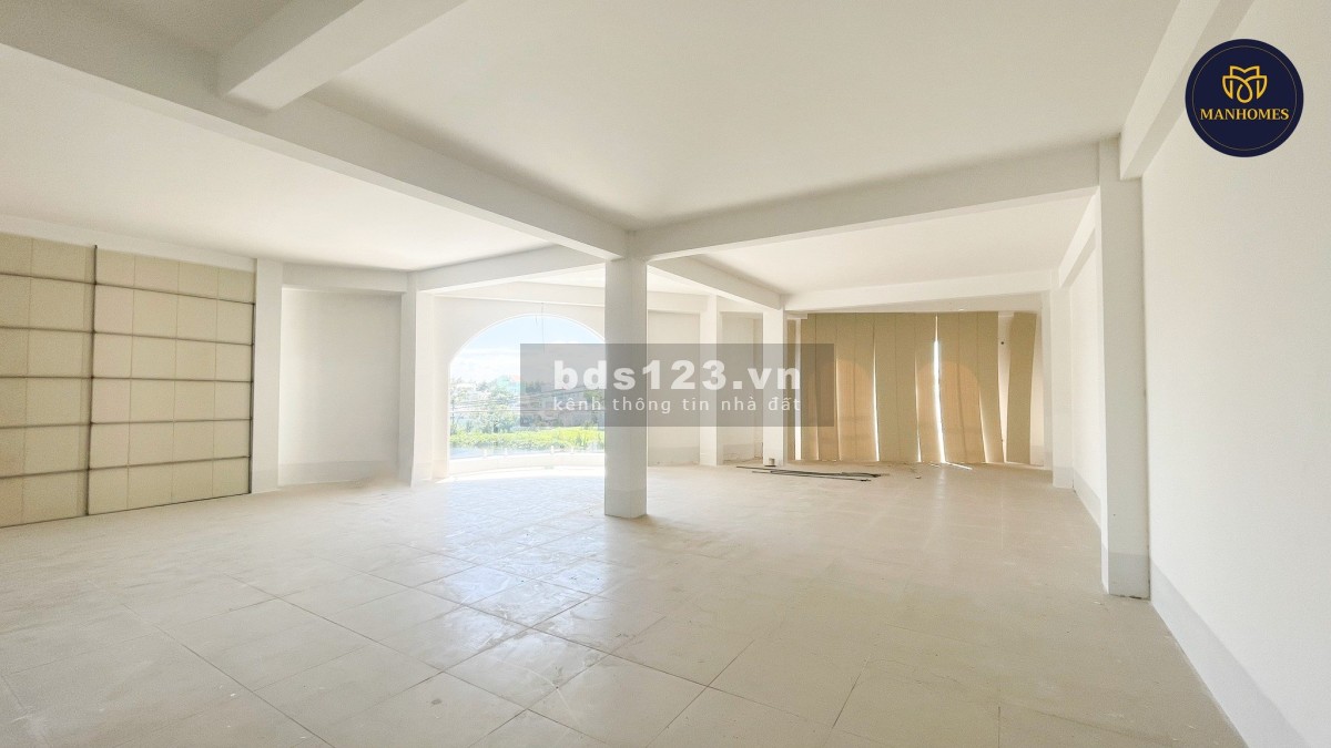 Chính chủ cho thuê văn phòng 200m2/tầng tại Long Xuyên.