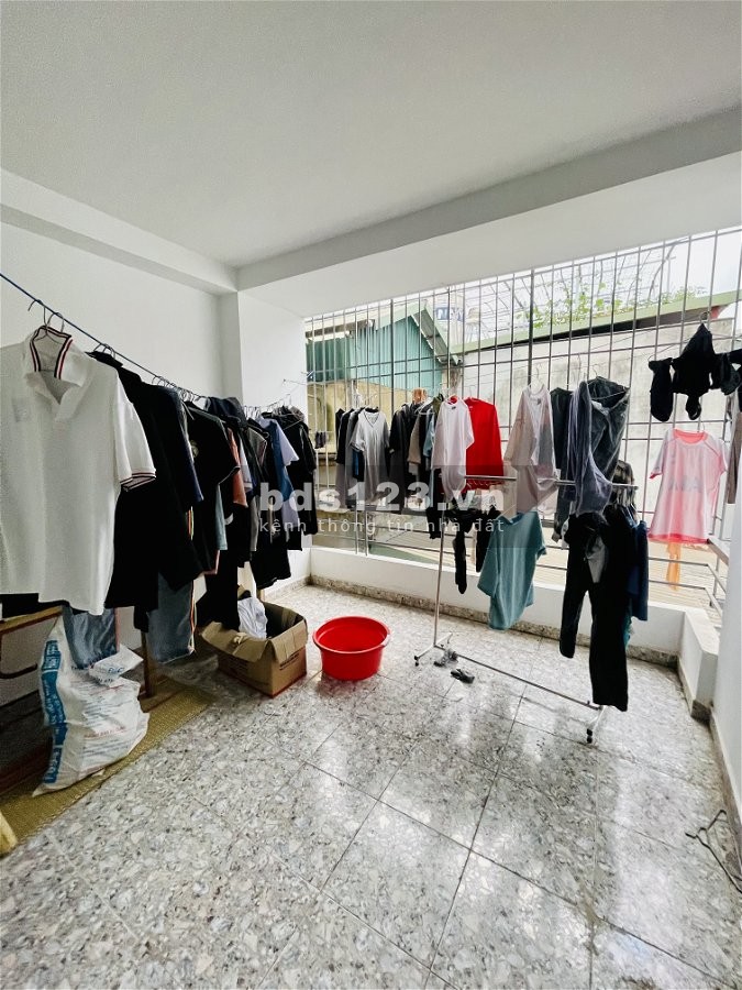 Bán nhà đẹp cho thuê tốt tại Khương Đình, Thanh Xuân, DT 45m² x 4 tầng, MT 4,8 m, giá 4,2 tỷ