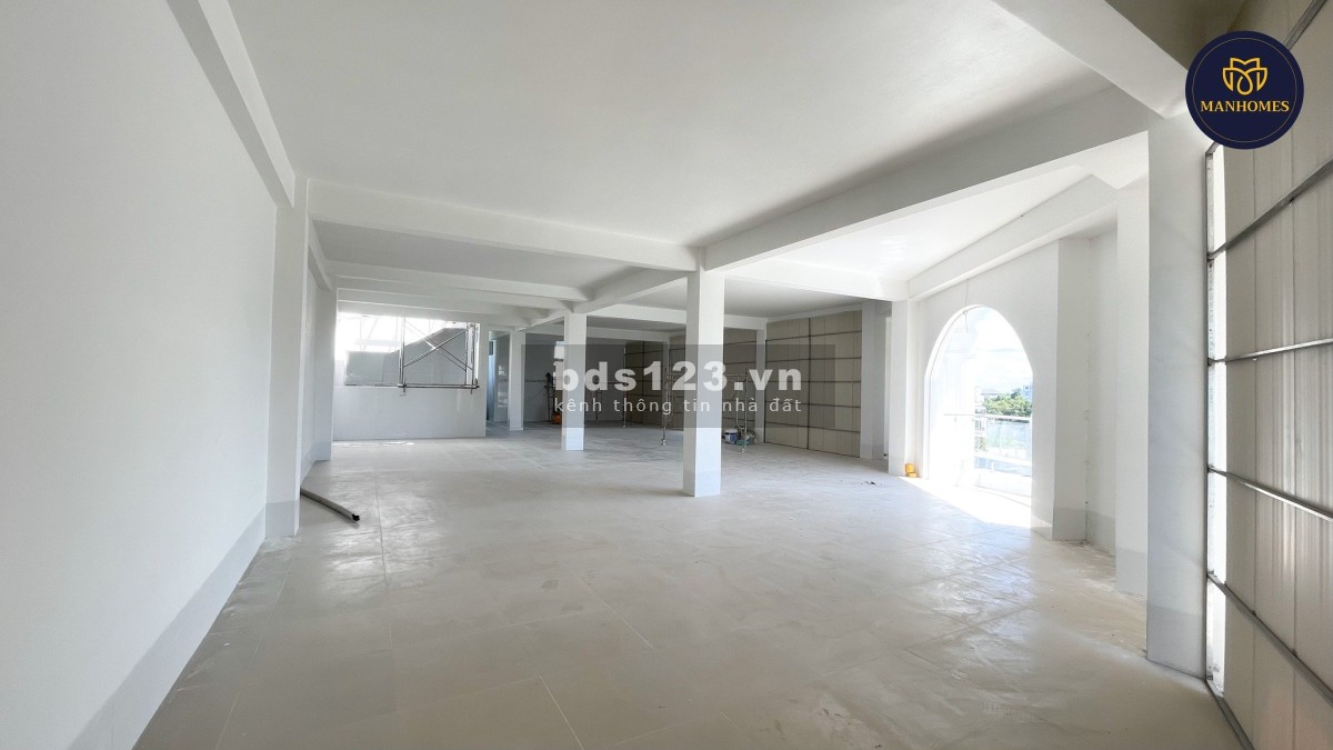 Chính chủ cho thuê văn phòng 200m2/tầng tại Long Xuyên.