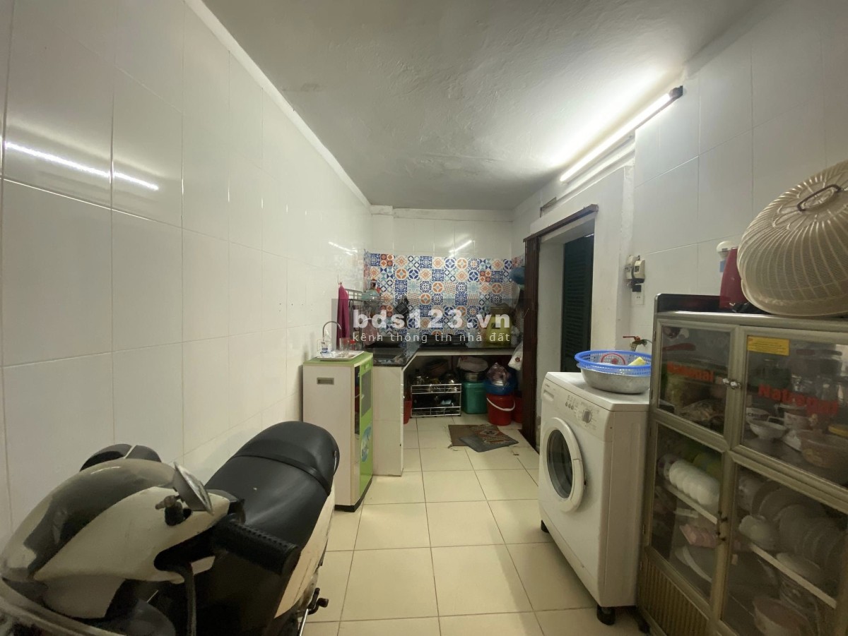 Nhà lô góc - ngõ thông giá đầu tư, 50m² x 2 tầng, chưa đến 4 tỷ.