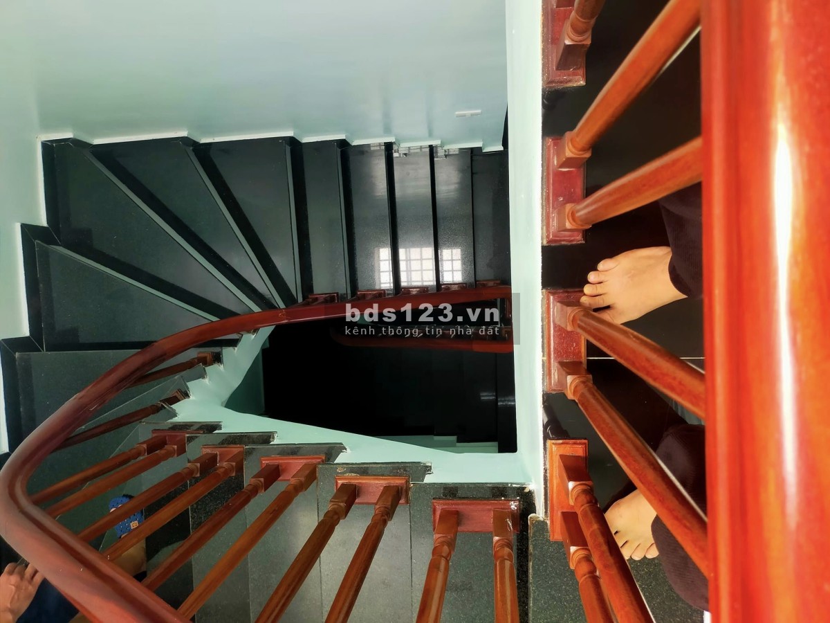 Bán nhà riêng phố Tam Trinh, DT 30m² x 5 tầng, ngõ rộng