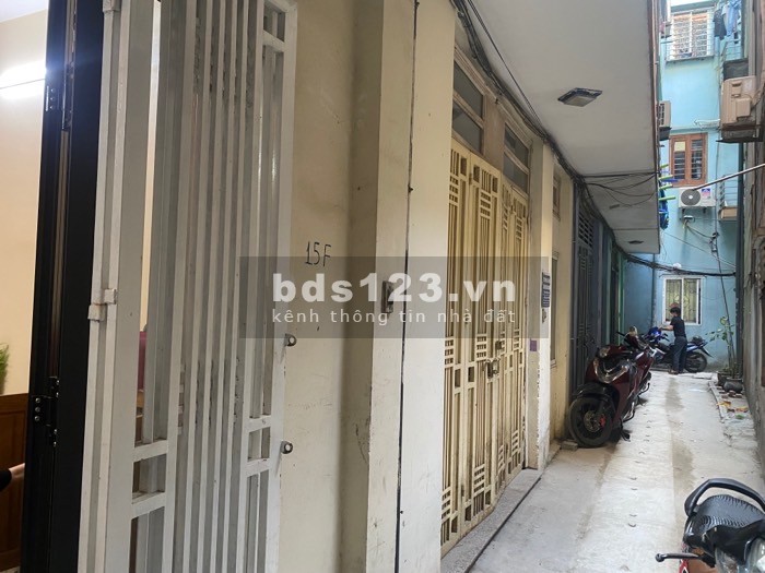 chủ nhà cần bán gấp, 30M2 - 5 Tầng - nhỉnh hơn 3 tỷ - phố Quan Nhân