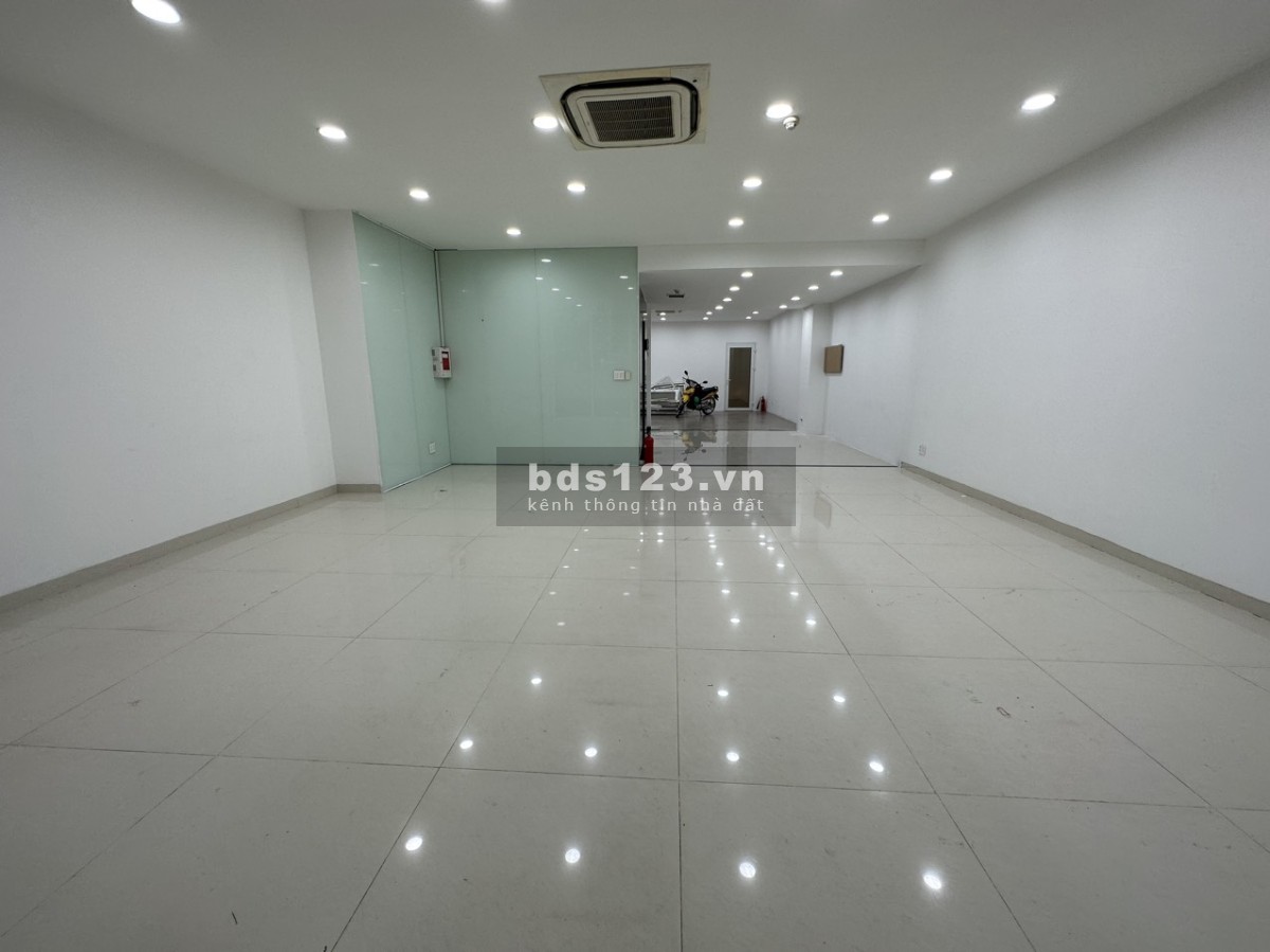Mặt tiền Nguyễn Cơ Thạch Sala - 1 hầm, trệt, 3 lầu, áp mái- 7500$