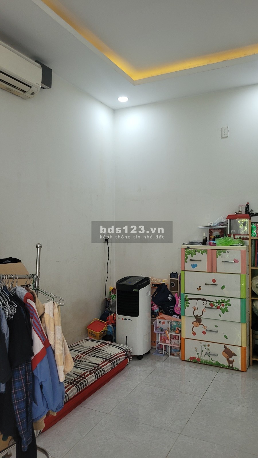 Nhà bán Lê Đình Thám, Tân Quý, Tân Phú, 50m2, 2 Tầng, Chỉ 4 Tỷ.