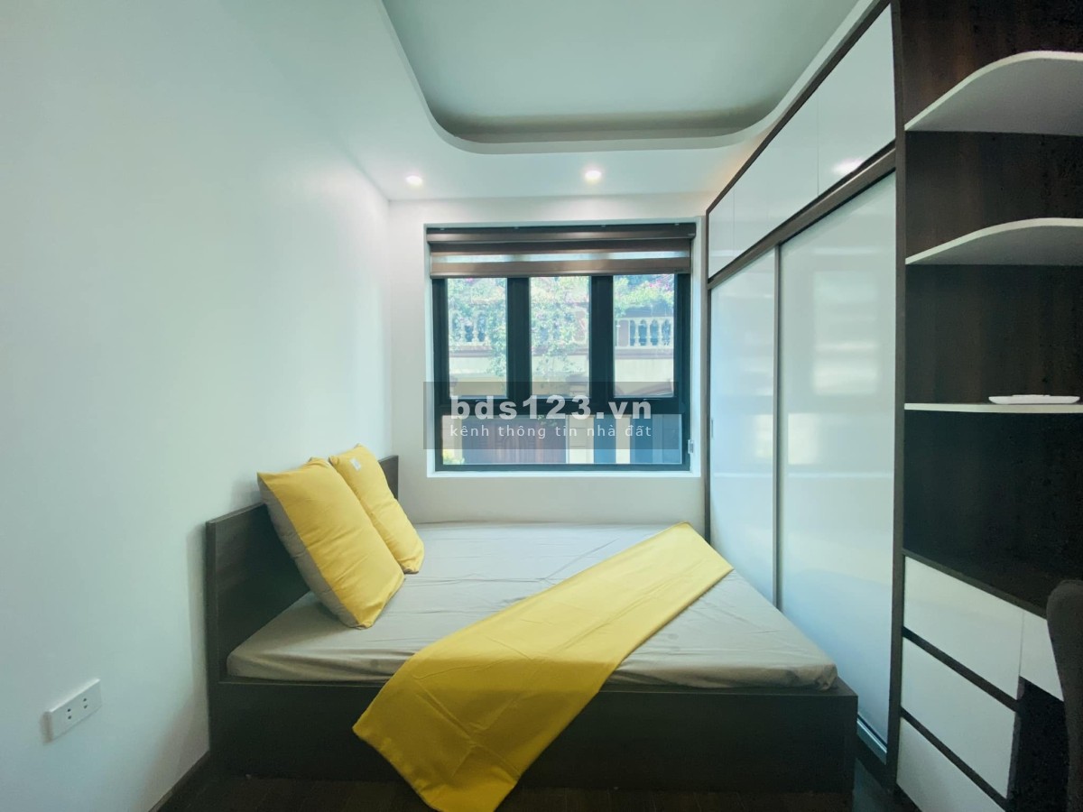 Cần bán ngay nhà Cổ Nhuế, DT 31m² x 2 tầng, giá chỉ 2.8 tỷ, cách 10m ra ôtô, ngõ rộng đẹp.