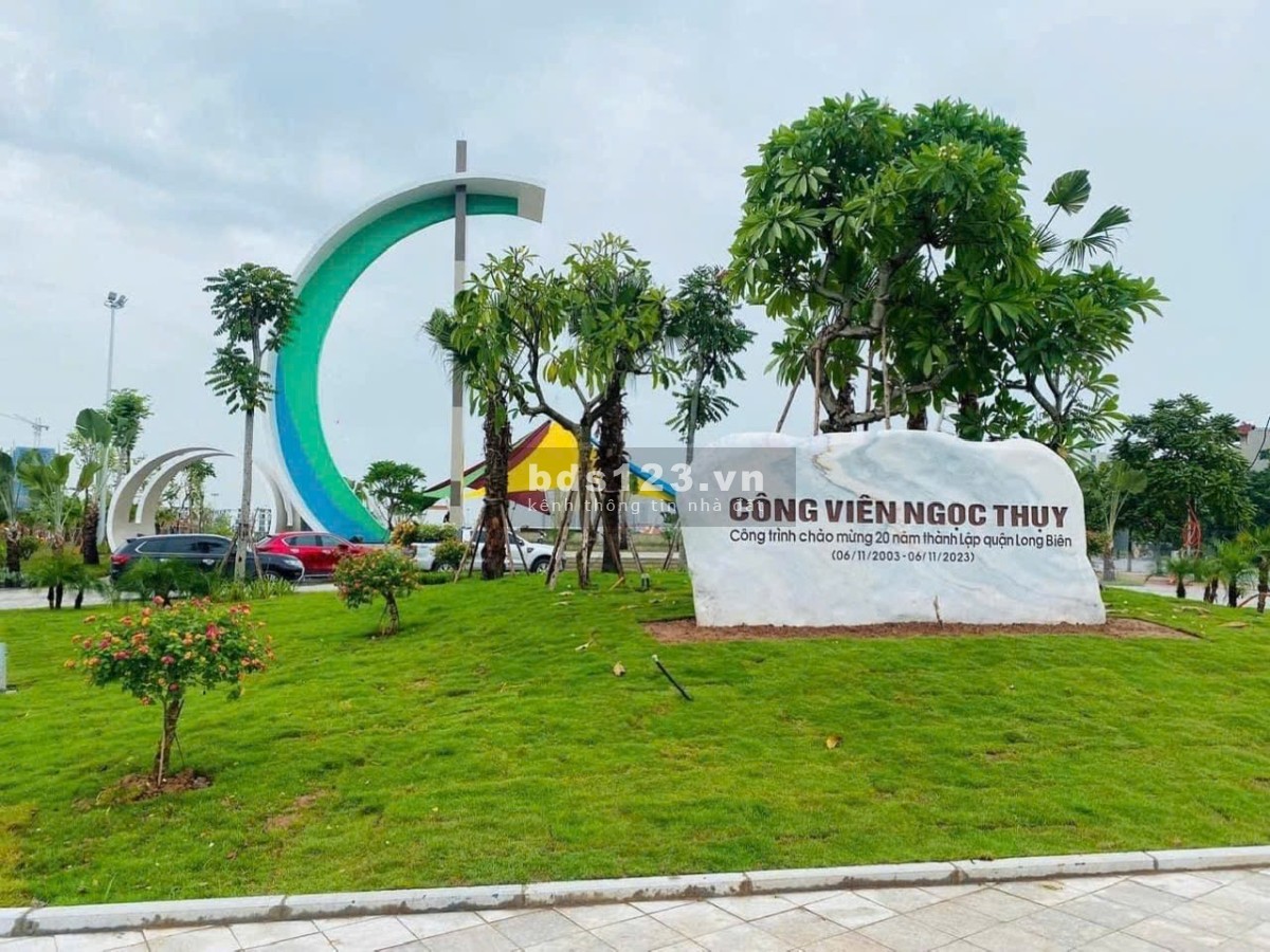 Bán Đất TĐC Ngọc Thụy 56m, 2 mặt thoáng đường 13m