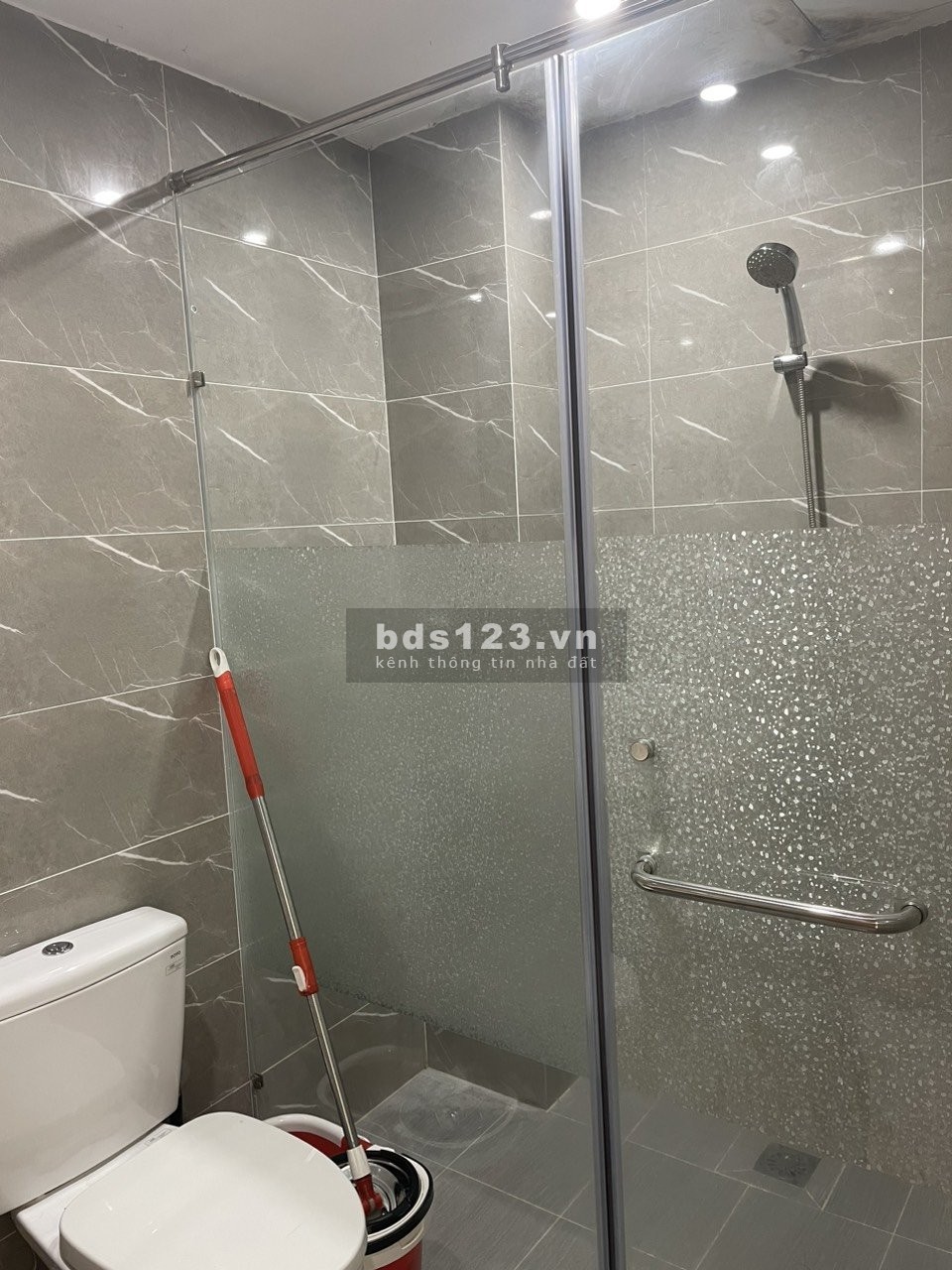 Cho thuê căn hộ chung cư SG South Q7-3PN, 104m2. LH: 0983839578.