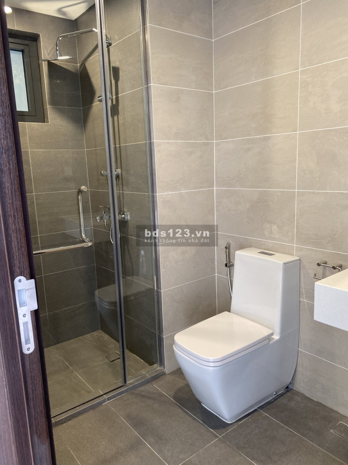 One Verandah cho thuê 2Pn 80m2 nhà cơ bản giá tốt view thoáng mát