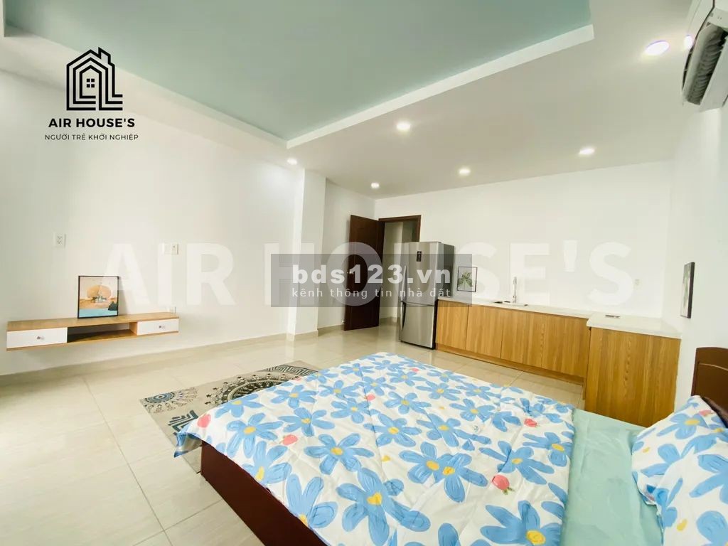 Phòng Studio cửa sổ đón nắng- Toà nhà có thang máy - Lầu 1