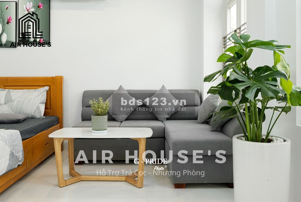 Cho thuê studio ban công thoáng mát 30m2 - Ngay quận 1