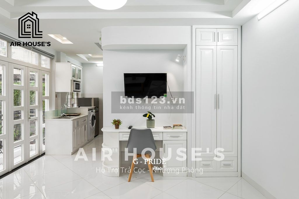 Cho thuê studio ban công thoáng mát 30m2 - Ngay quận 1