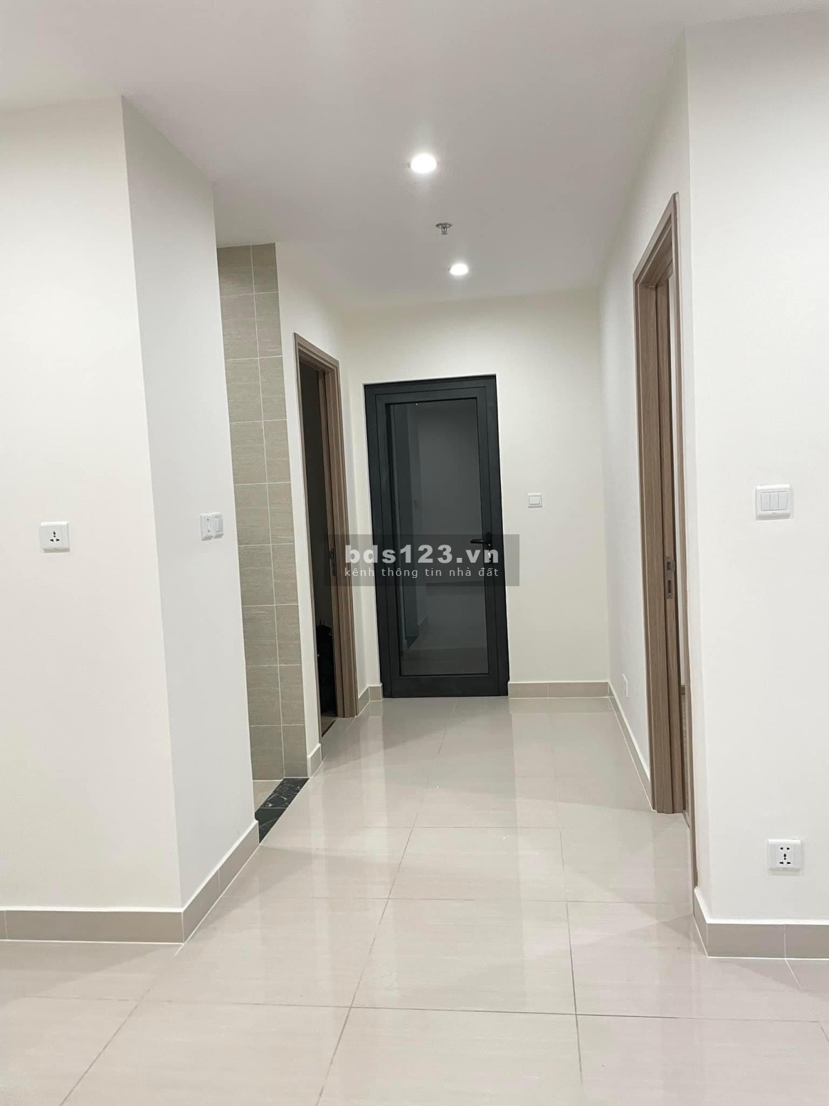 Ngộp ngân hàng, ban gấp 2PN 59m2 Origami giá 2.1 tỷ
