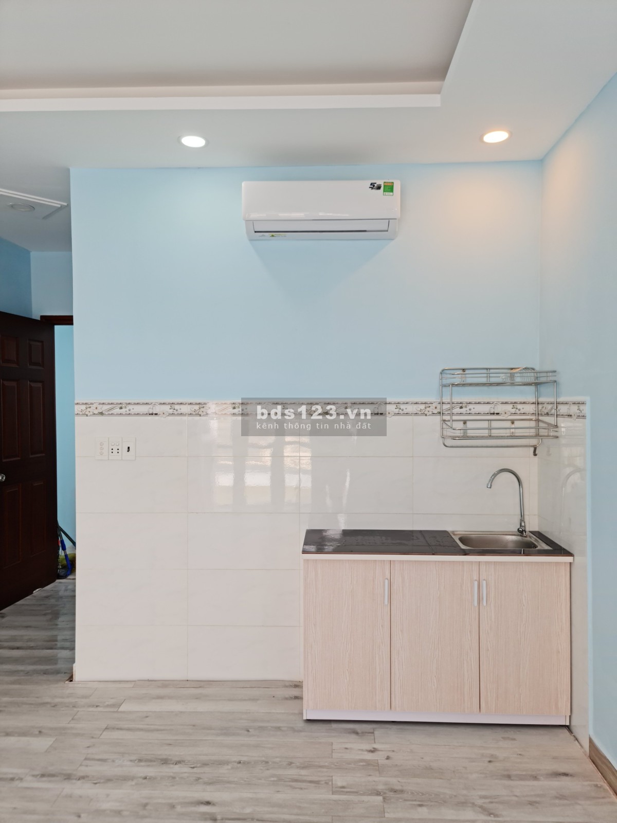 Cho thuê phòng 25m2 đầy đủ nội thất Huỳnh Tấn Phát Q7