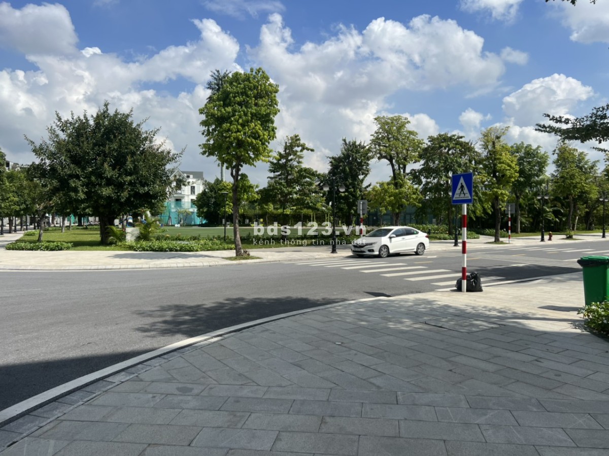 Biệt thự đơn lập góc Hải Âu 270m2 View công viên giá 62.5 tỷ Vin Gia Lâm (0985941715)