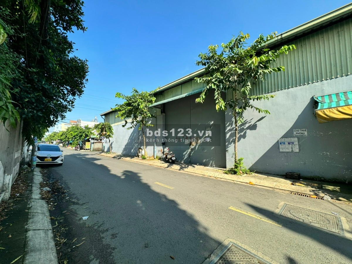Cho thuê kho xưởng giá rẻ Hóc Môn diện tích 623m2 tại đường Tiền Lân 12.