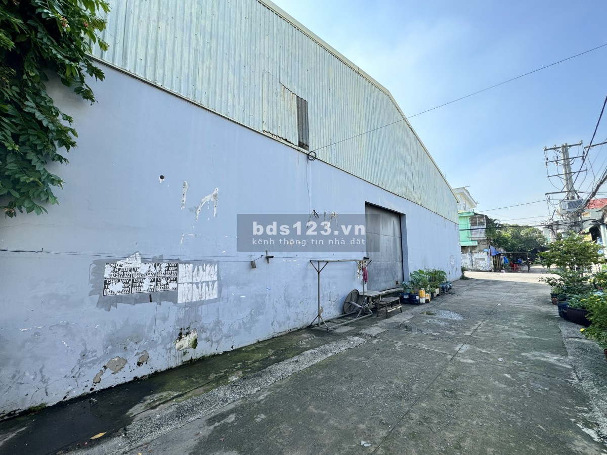 Cho thuê kho xưởng giá rẻ Hóc Môn diện tích 623m2 tại đường Tiền Lân 12.