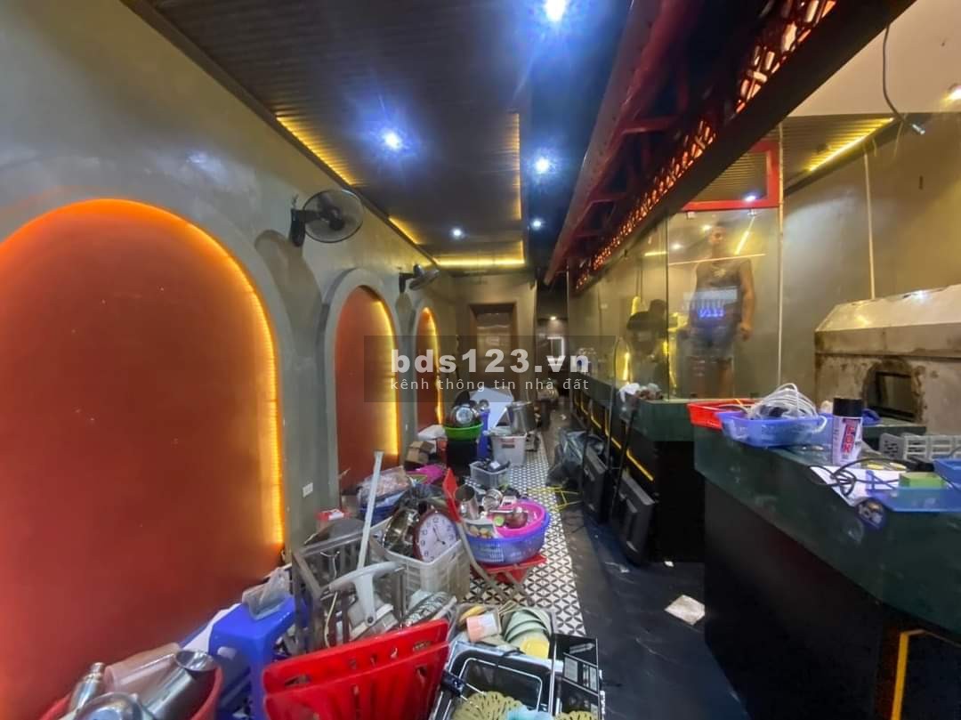 Bán nhà mặt phố Hàng Tre 99m2, 5 tầng, 60 tỷ, Hoàn Kiếm.