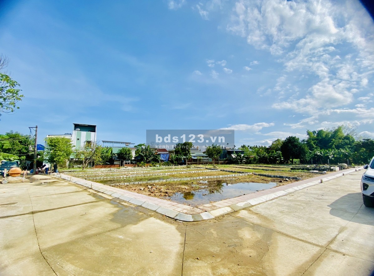 Bán lô đất nền gần sát lộ Hùng Vương - Đất Duy Xuyên. Diện tích 150m2 Giá đầu tư 7xx triệu /lô