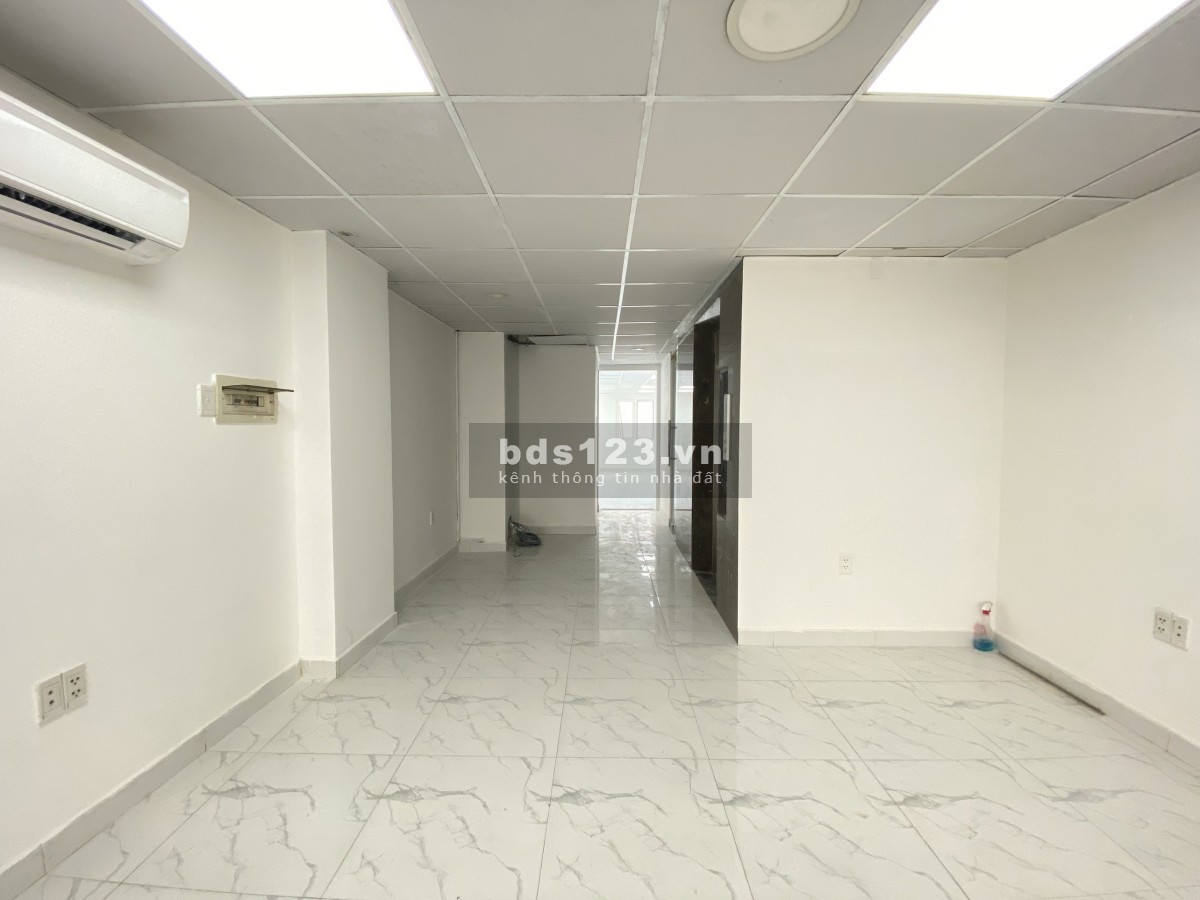 Cho thuê văn phòng nhỏ xinh 45m2, đường Trần Quang Diệu, Quận 3