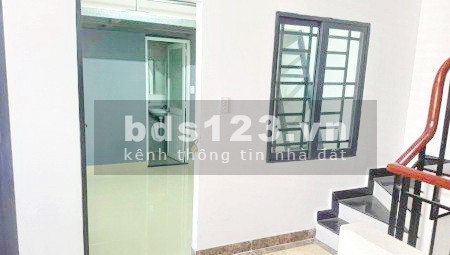 Bán gấp căn hộ 5 lầu 18 phòng góc hẻm 487 Huỳnh Tấn Phát Quận 7