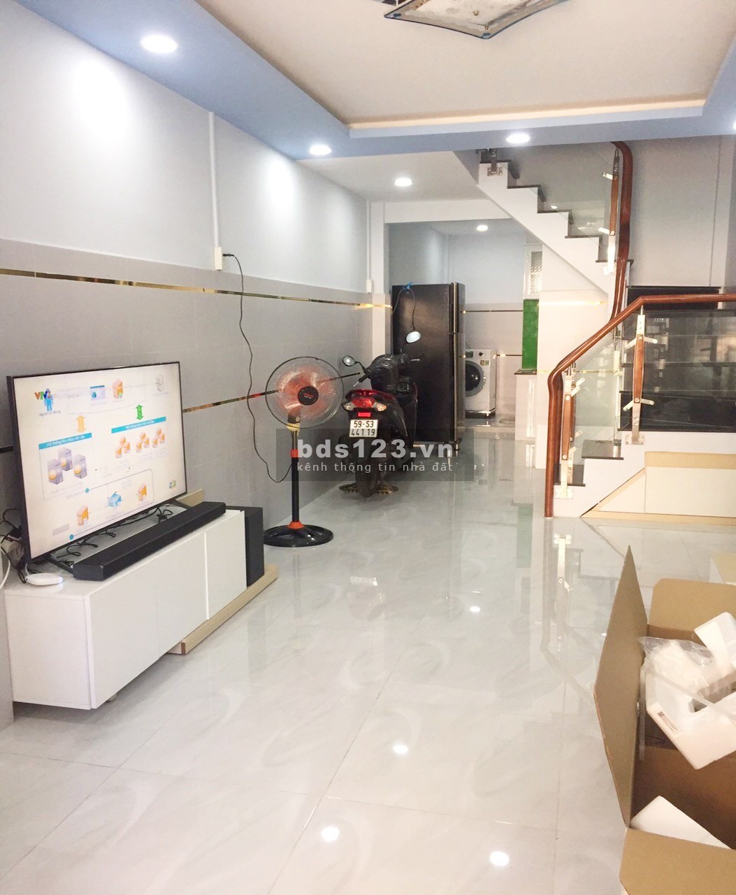 Bán nhà ngộp hẻm xe hơi đường Bùi Đình Túy, Bình Thạnh, DT 40m² x 2 tầng, chỉ hơn 4 tỷ