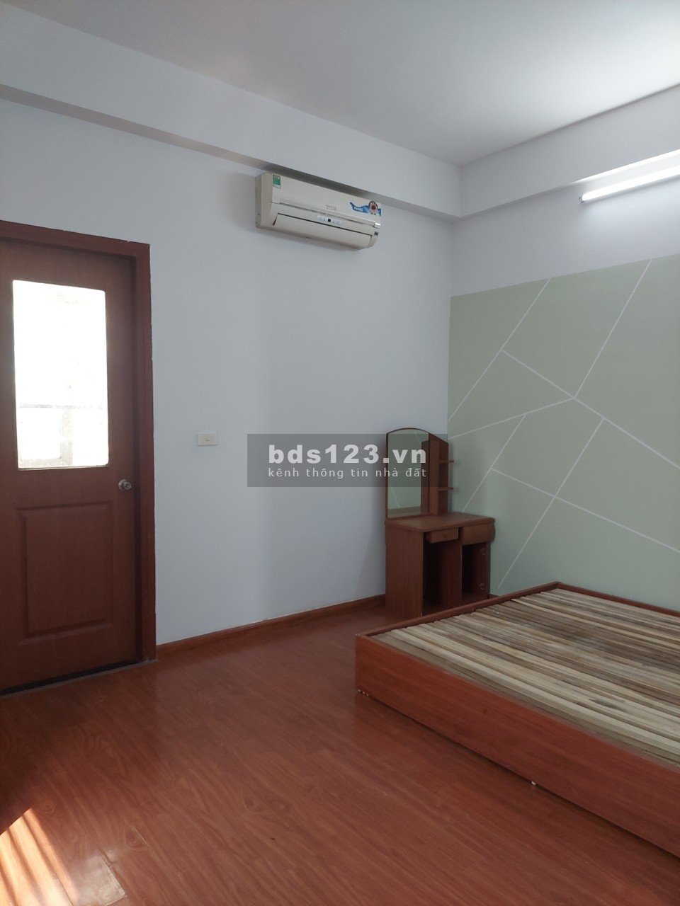 Chính chủ cần bán gấp căn hộ 45.5m2 CT8C Đại Thanh.