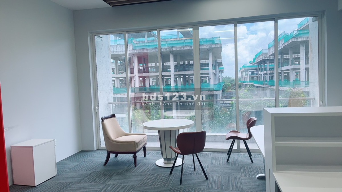 Shophouse Saritown - 1 hầm 1 trệt 3 lầu 1 áp mái- giá thuê 90 triệu
