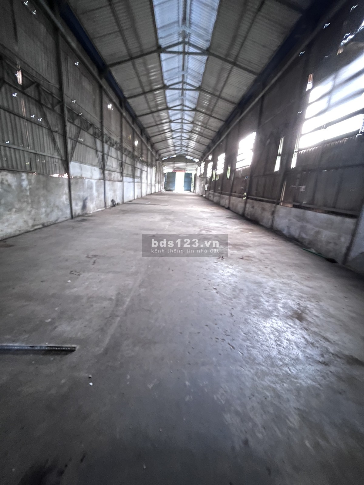 Chính chủ xưởng 700m2 mặt tiền Võ Hữu Lợi ( Có nhà lầu 5PN-2WC & văn phòng trong xưởng)