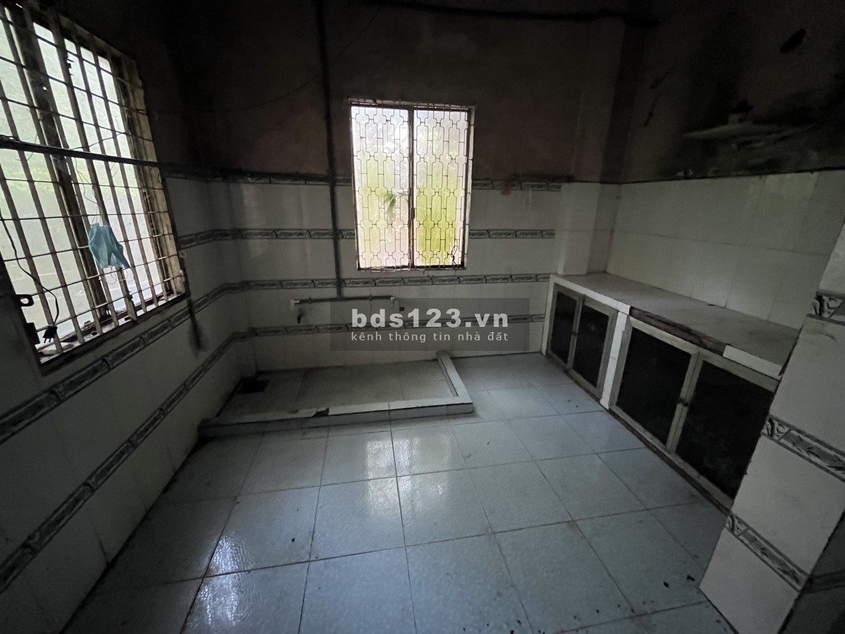 Chính chủ xưởng 700m2 mặt tiền Võ Hữu Lợi ( Có nhà lầu 5PN-2WC & văn phòng trong xưởng)