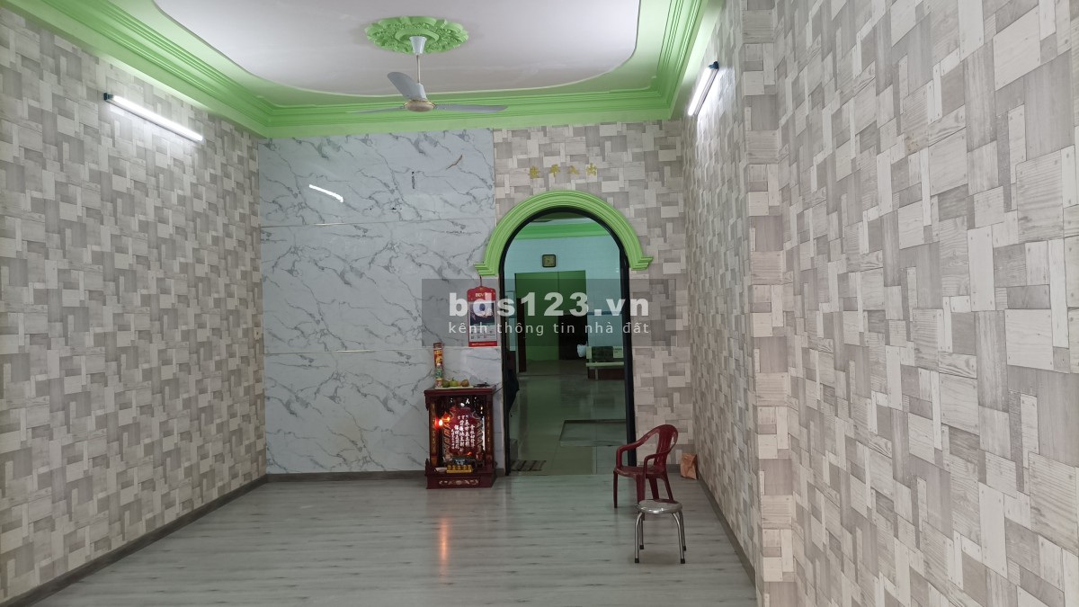 Nguyên căn mặt tiền khu trung tâm TP. Phan Thiết, 4m*30m 1 trệt, 1 lầu