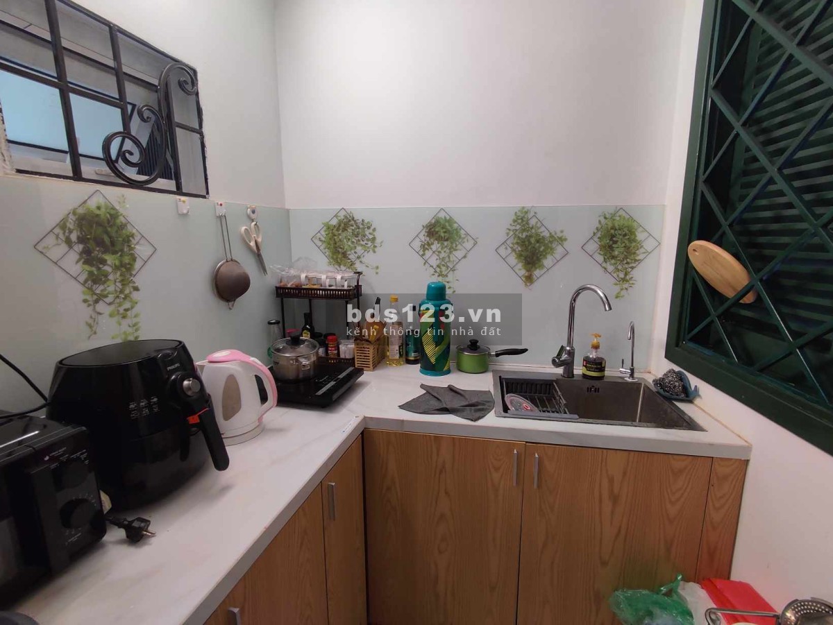 Bán nhà chính chủ ô tô đỗ cửa ngõ 93 Phố Nguyễn Đình Chiểu, DT 25m² x 5 tầng, giá 4,28 tỷ