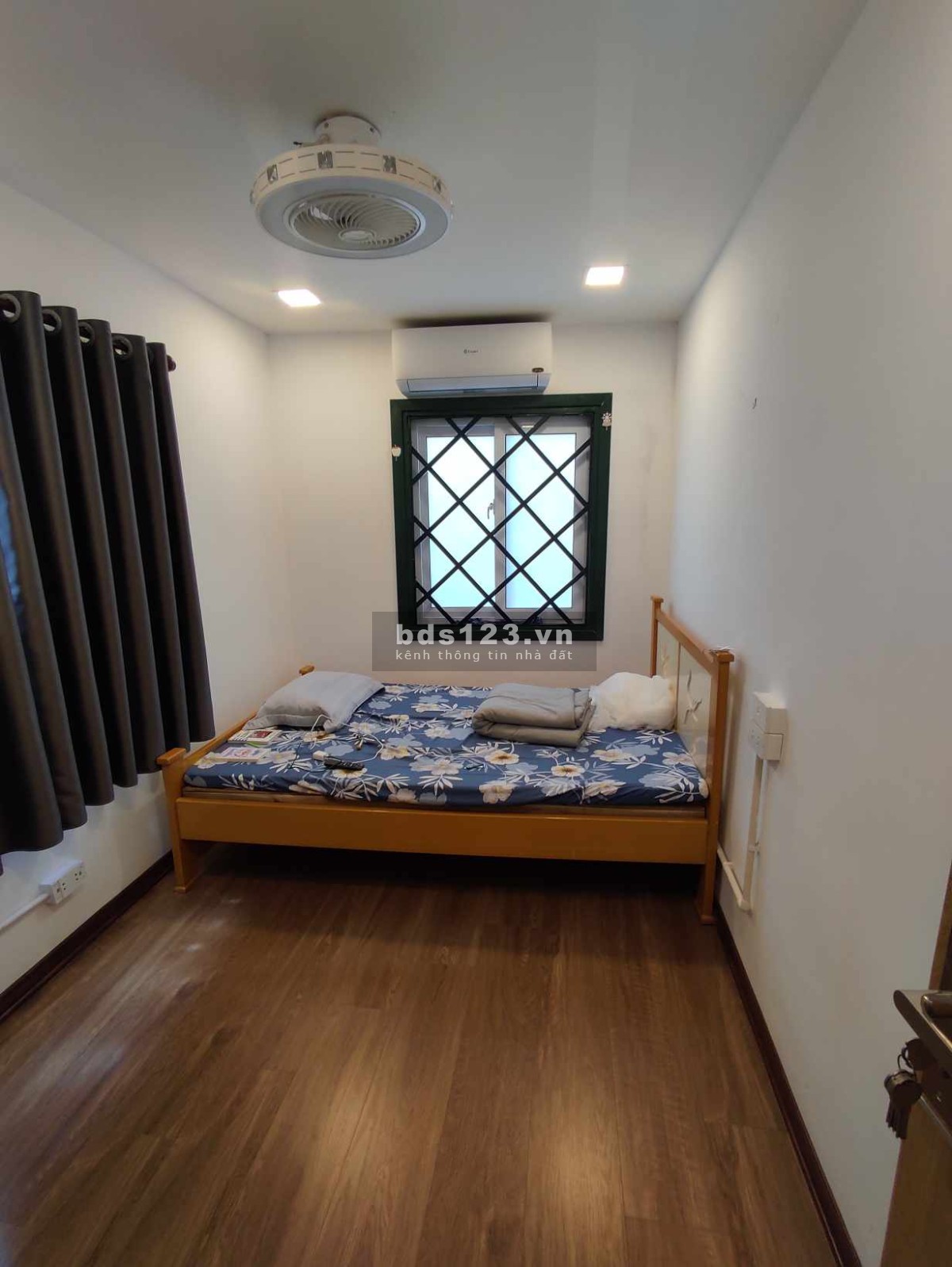 Bán nhà chính chủ ô tô đỗ cửa ngõ 93 Phố Nguyễn Đình Chiểu, DT 25m² x 5 tầng, giá 4,28 tỷ