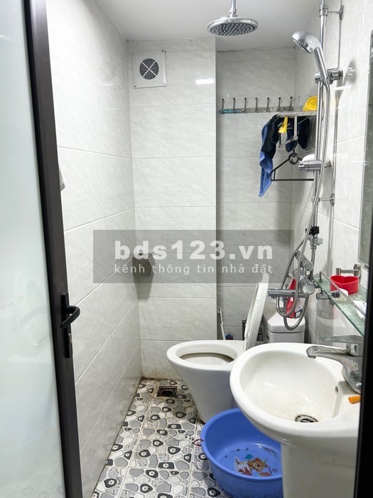 Bán nhà đường Võ Chí Công, Cầu Giấy, ngõô tô, gần Hồ Tây, 20m ra phố lơn, 35m² x 4 tầng, giá 5.2 tỷ