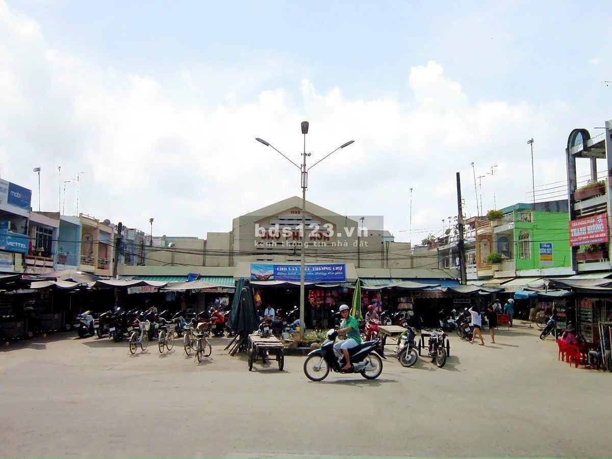 Tôi bán lô góc 2 Mt đường nhựa 109m ngang 6,17x18 Phú Hoà Đông Củ Chi