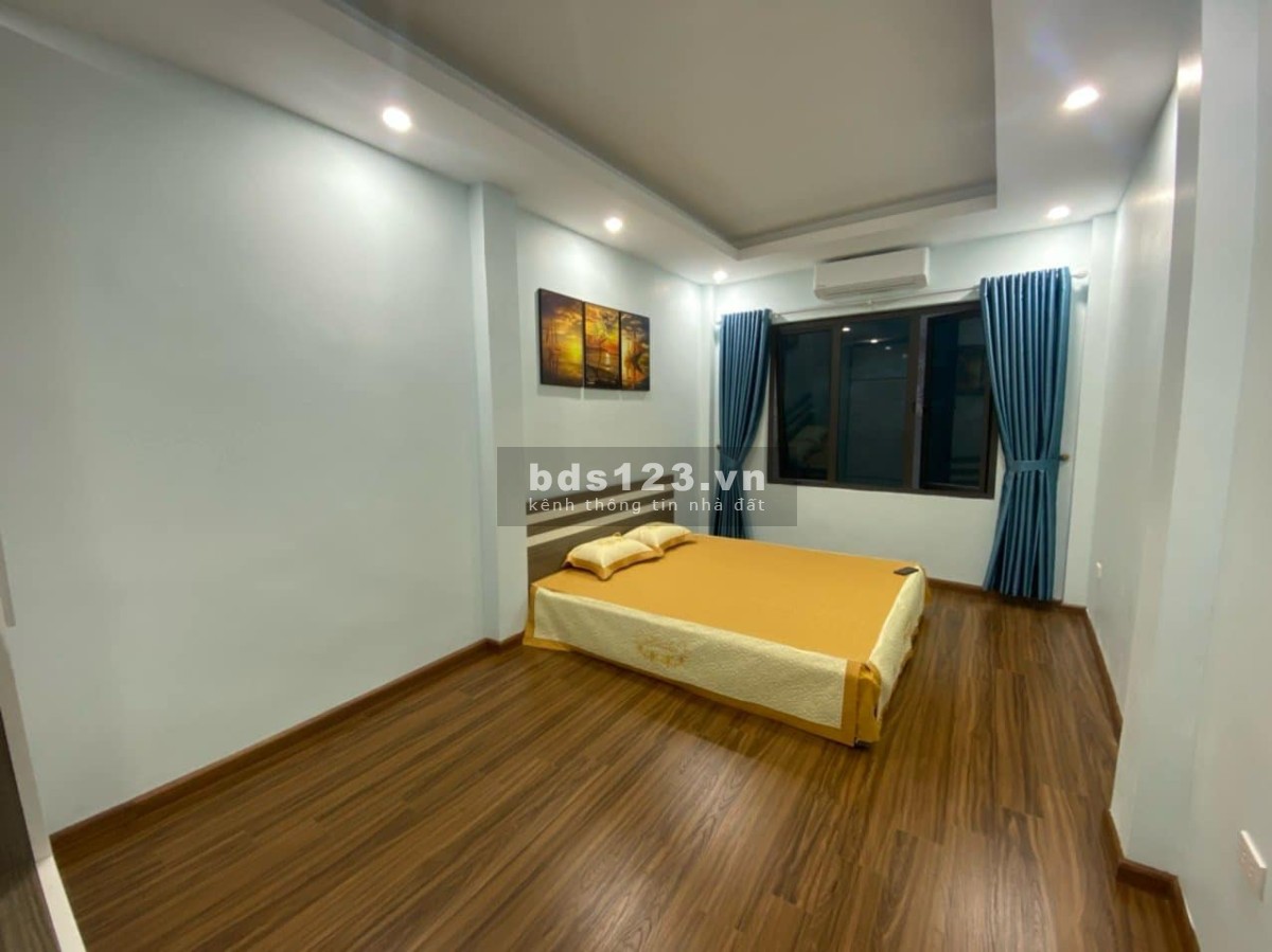 Bán nhà đẹp Đống Đa, Phạm Ngọc Thạch - 30M ra mặt phố - 42m² - 4 Tầng - 5,3 tỷ