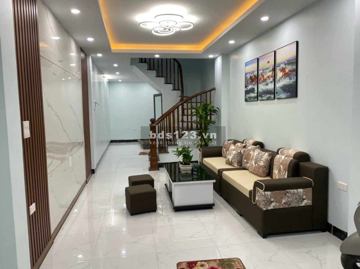 Bán nhà đẹp Đống Đa, Phạm Ngọc Thạch - 30M ra mặt phố - 42m² - 4 Tầng - 5,3 tỷ