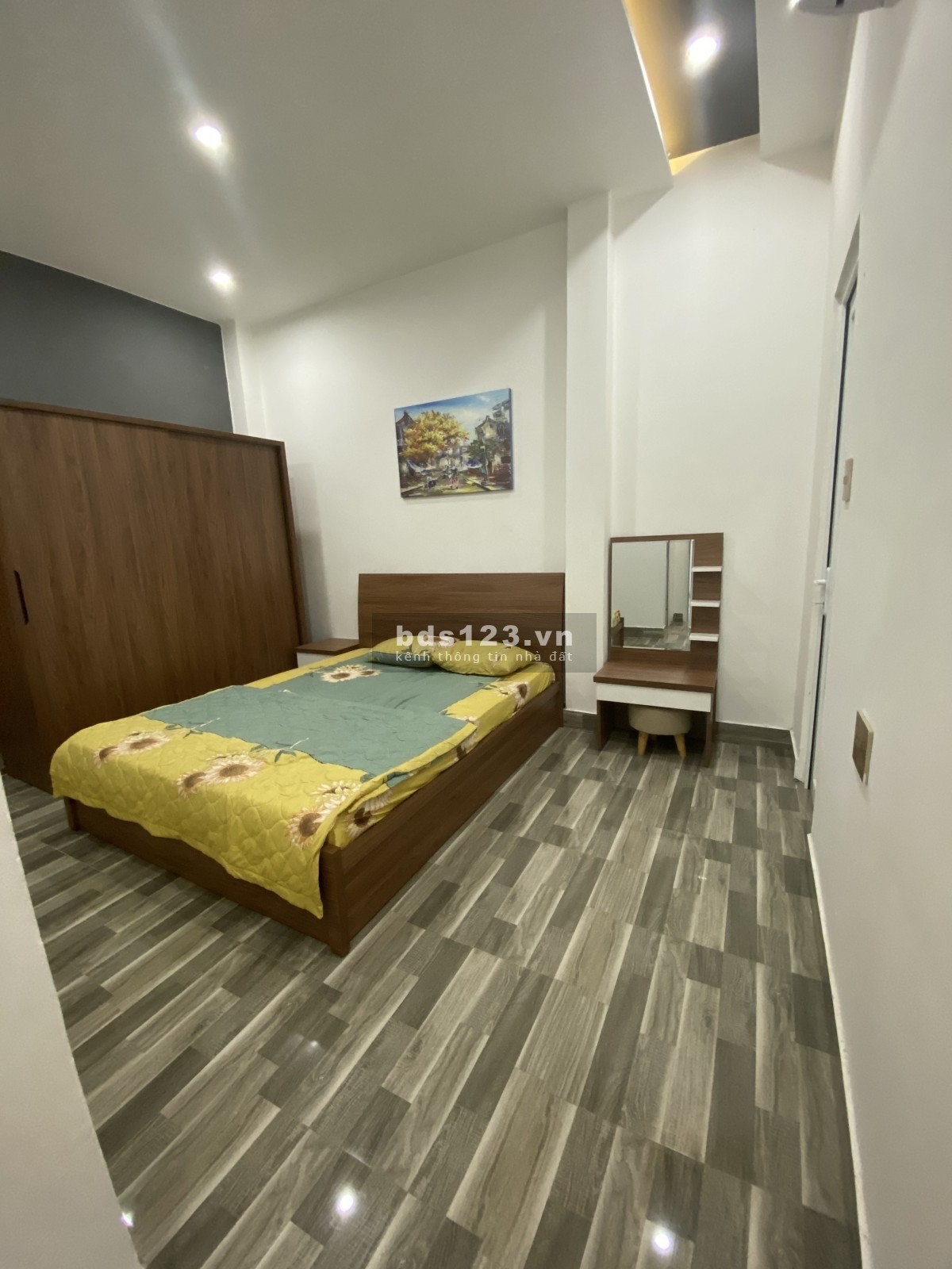 Bán nhà ở ngay, DT 52m² x 3 tầng, đường ô tô Hải Châu, giá 4.2 tỷ