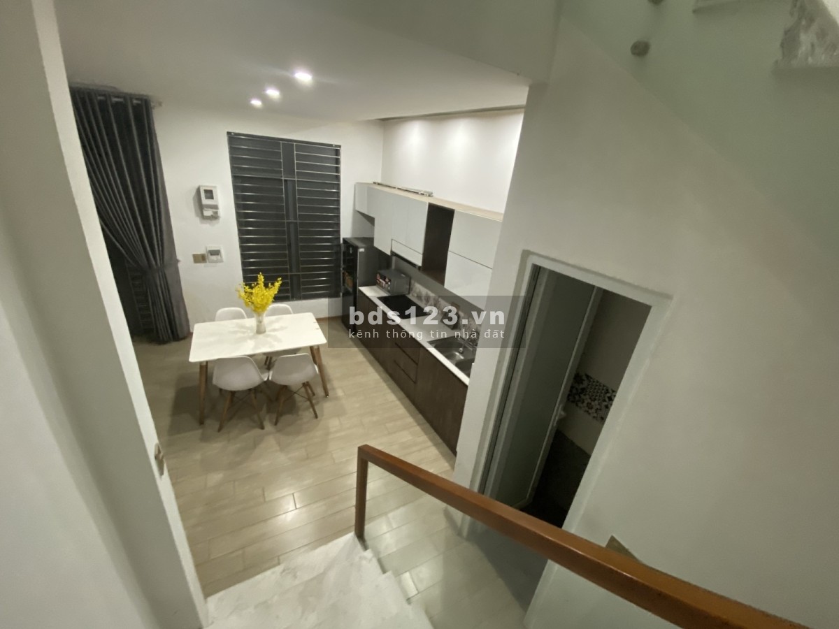 Bán nhà ở ngay, DT 52m² x 3 tầng, đường ô tô Hải Châu, giá 4.2 tỷ
