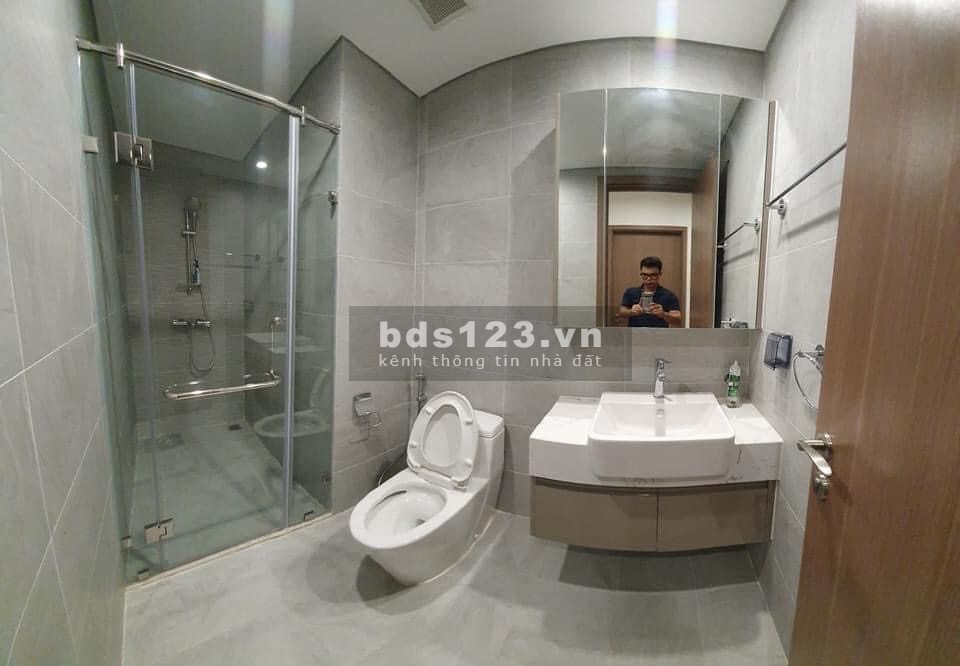 Chính chủ cần tiền bán gấp căn 1N+1 giá 1,35 tỷ ( Full nội thất ) tại VHOP LH : 0974878790