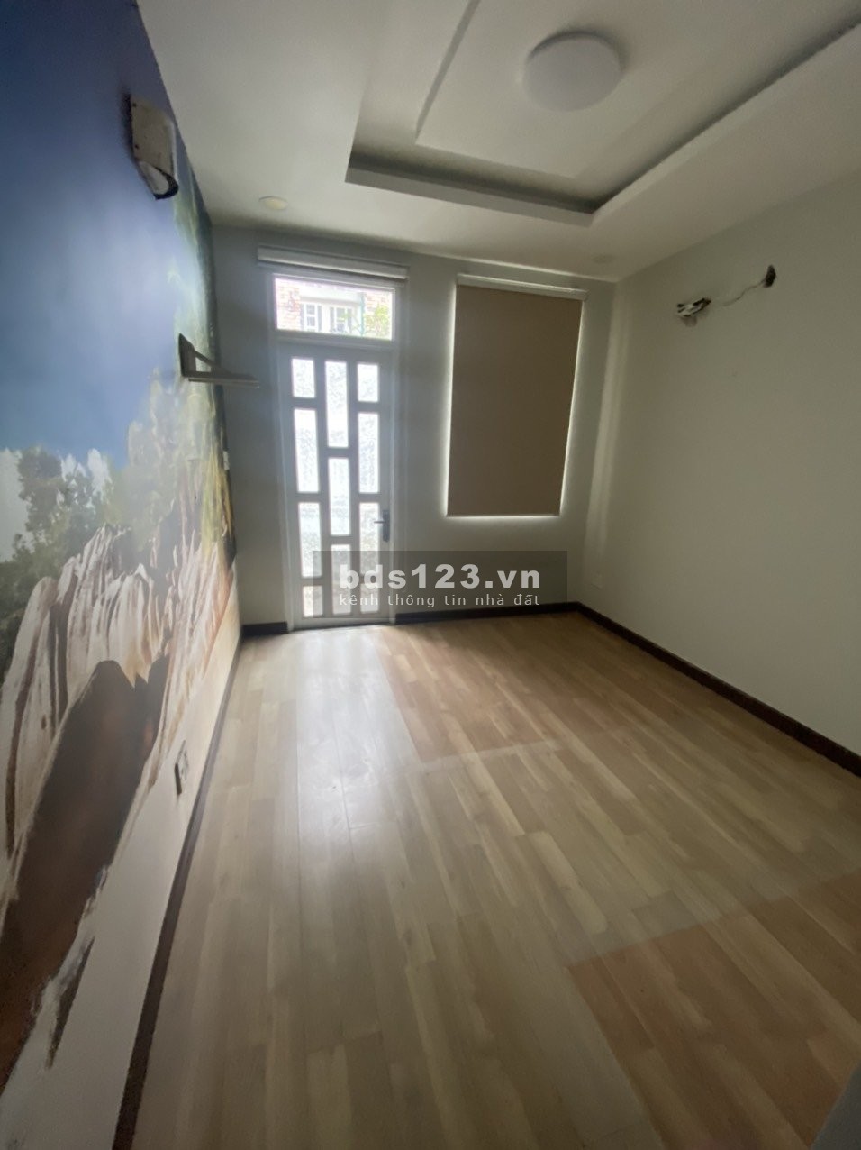 Nhà nguyên căn 200/ Nguyễn Tiêu la, phường 6 , quận 10.