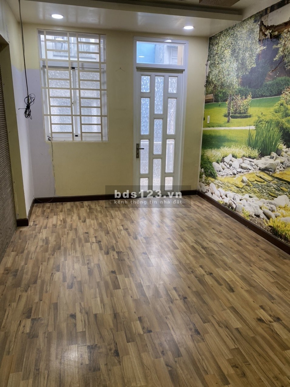 Nhà nguyên căn 200/ Nguyễn Tiêu la, phường 6 , quận 10.