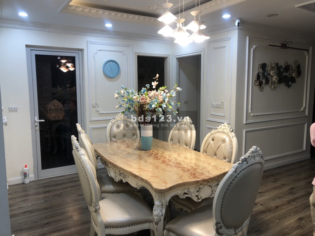 Gia đình cần bán gấp căn hộ 2 phòng ngủ giá 3 tỷ tại Ecolife Capitol 58 Tố Hữu