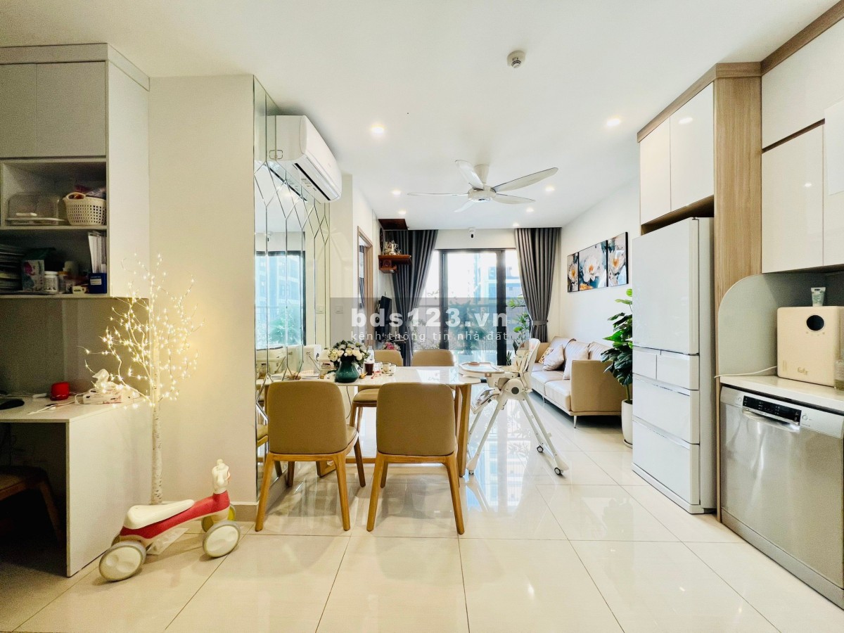 Vinhomes Smart City: Bán căn hộ 2PN tại tòa S402, 63M2 + Full nội thất siêu đẹp, Gía: 2,98 tỷ