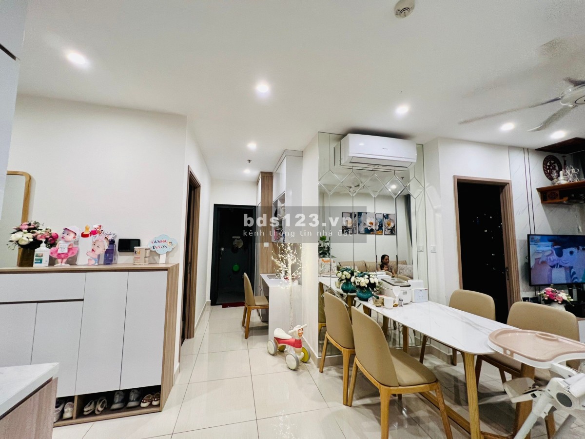Vinhomes Smart City: Bán căn hộ 2PN tại tòa S402, 63M2 + Full nội thất siêu đẹp, Gía: 2,98 tỷ