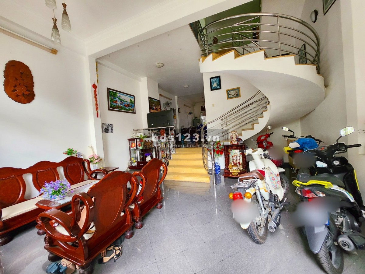 [Gấp] Chính chủ bán nhà 2 lầu 129m2 tại KDC Bình Trị Đông B Q.Bình Tân gần chợ trường học chỉ 3 - 5p