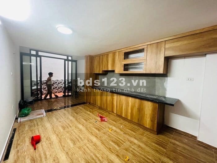 Chính chủ bán nhà Trần Đại nghĩa, ô tô vào được, 49m2 kinh doanh tốt, 7,6 tỷ.