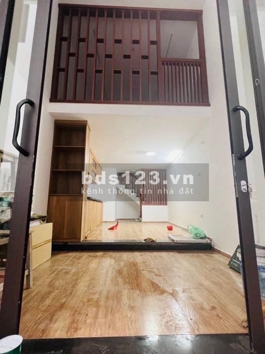 Chính chủ bán nhà Trần Đại nghĩa, ô tô vào được, 49m2 kinh doanh tốt, 7,6 tỷ.