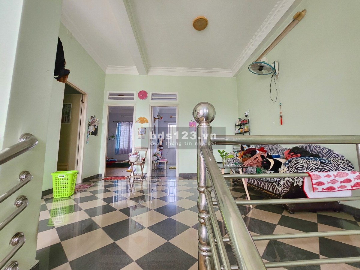 [Gấp] Chính chủ bán nhà 2 lầu 129m2 tại KDC Bình Trị Đông B Q.Bình Tân gần chợ trường học chỉ 3 - 5p