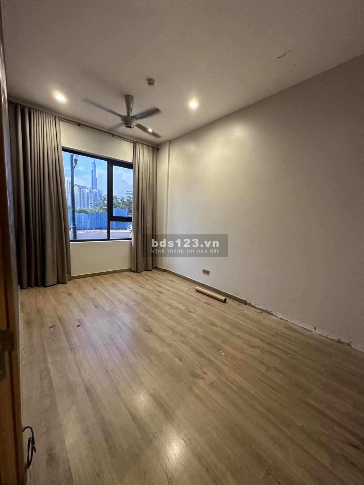 Văn phòng Lakeview Quận 2 - 97 m2 - 3 phòng lớn - 32 triệu